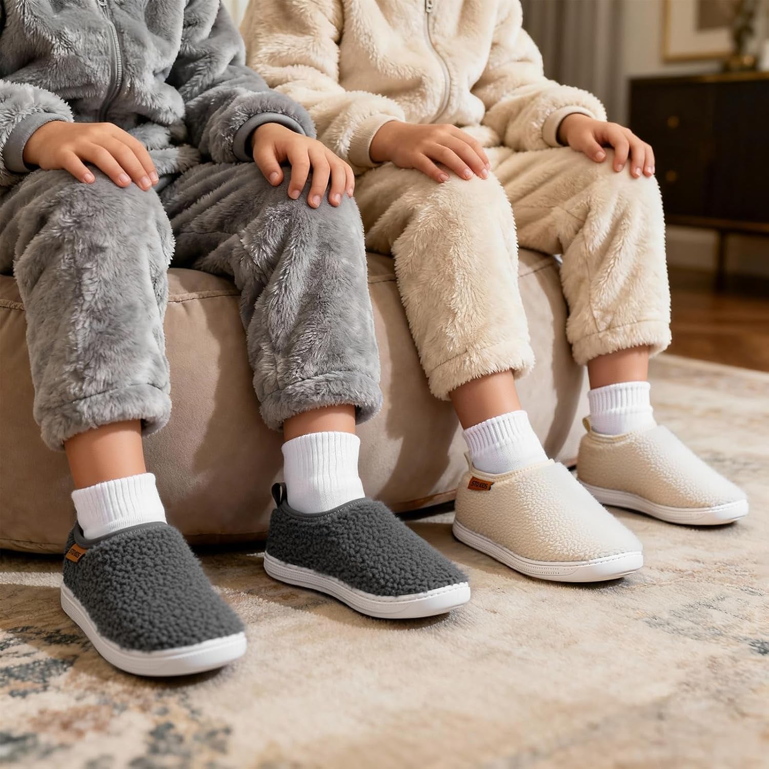 Toddler Kids Slippers Boys Girls Indoor House Shoes Non-Slip Fuzzy Warm Woolen Bedroom Baby Slip on Slipper Cozy Lightweight Walking Shoes for Home Outdoor Winter Unisex