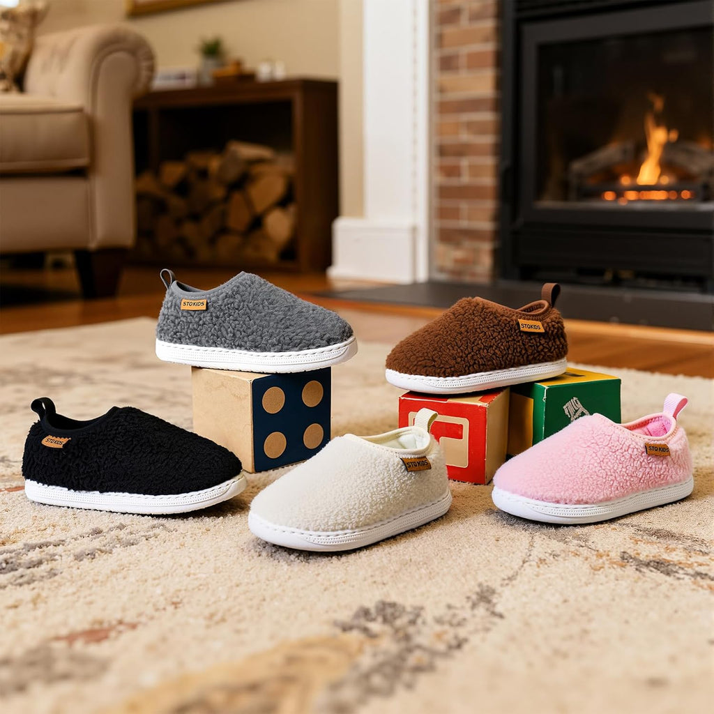 Toddler Kids Slippers Boys Girls Indoor House Shoes Non-Slip Fuzzy Warm Woolen Bedroom Baby Slip on Slipper Cozy Lightweight Walking Shoes for Home Outdoor Winter Unisex